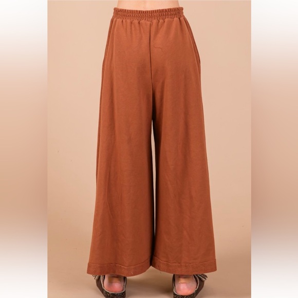 Fabulous Knit Raw Edge Top and Pants Set - Picture 7 of 7